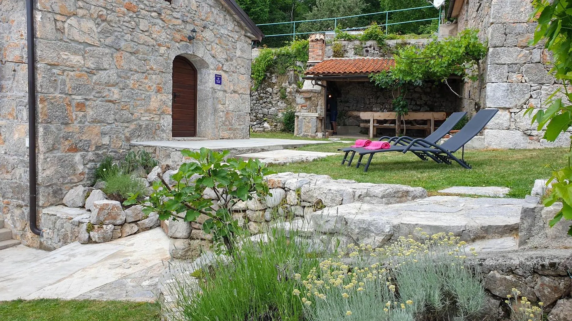 Casa Storia & Casa Antica Apartment Veprinac